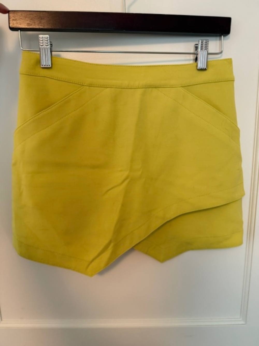 BCBGMAXAZRIA Chartreuse Yellow Asymmetric Wrap Front Mini Skirt Skirt- XS